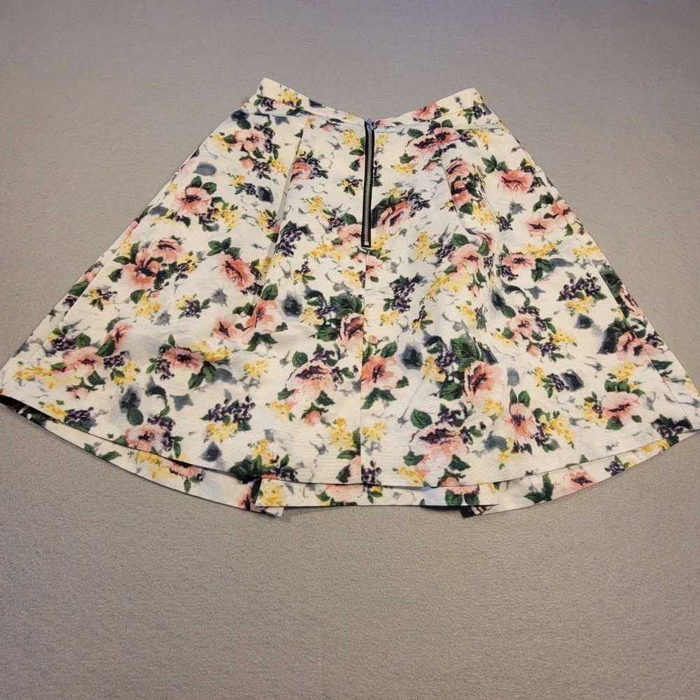 Apuweiser-riche Skirt Floral Pleated Mini J Fashion‎ Women's 0 White Textured